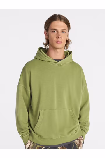 Hoodies & Sweatshirts